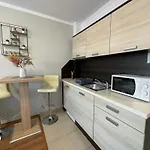 Summer Breeze 506 Private Sunny Apartament