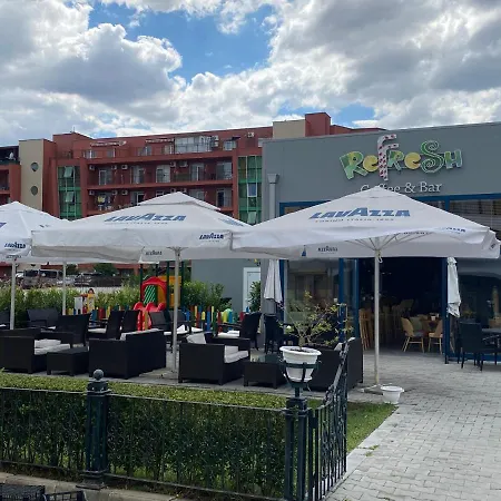 Апартамент Summer Breeze 506 Private Sunny *