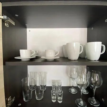 Summer Breeze 506 Private Sunny Apartment