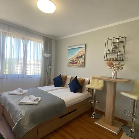 Apartment Summer Breeze 506 Private Sunny